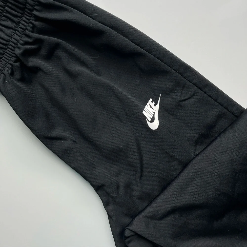 Nike • Kids Black Jogger Pants